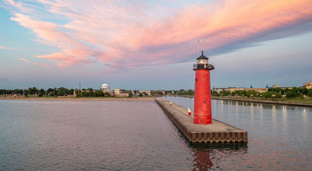 Kenosha North Pier Lighthouse